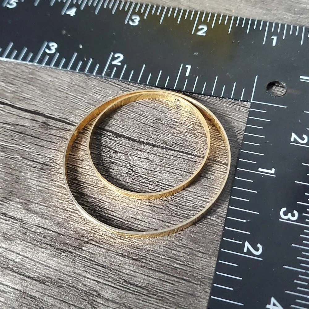 Twirling Circle‎ Pendant P328